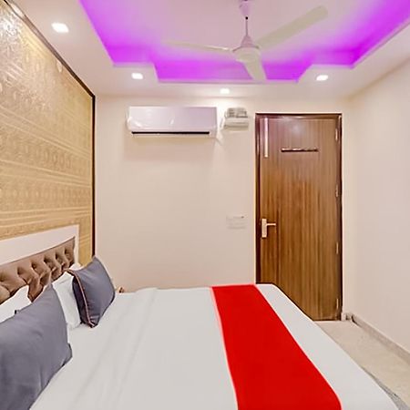 Hotel Green Palace - Jagat Puri Нью-Дели Экстерьер фото